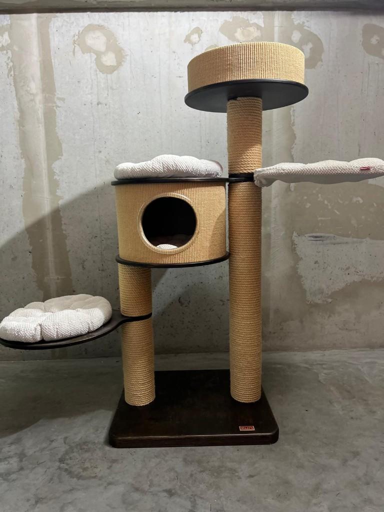 Grand arbre à chat RUFI, Animaux & Accessoires, Enlèvement, Utilisé, Griffoir