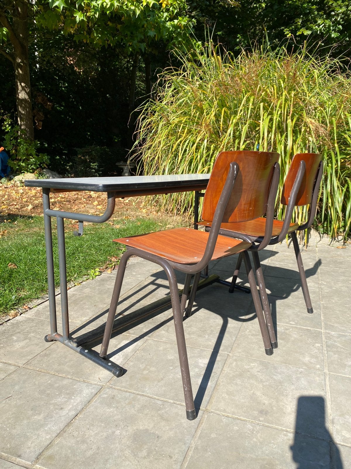 Vintage schooltafel met 2 stoelen – retro, Ophalen, Gebruikt
