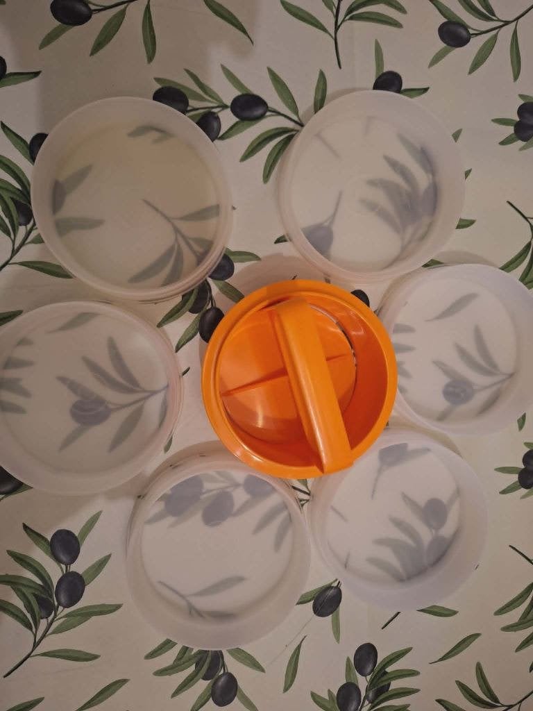 tupperware hamburgermaker, Huis en Inrichting, Overige typen, Nieuw, Oranje, Ophalen of Verzenden