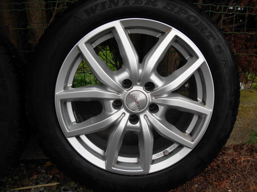Audi A6  - 225/55 R17 101V - Hiver, Autos : Pièces & Accessoires, Pneus et Jantes, Pneus hiver, Véhicule de tourisme, 17 pouces