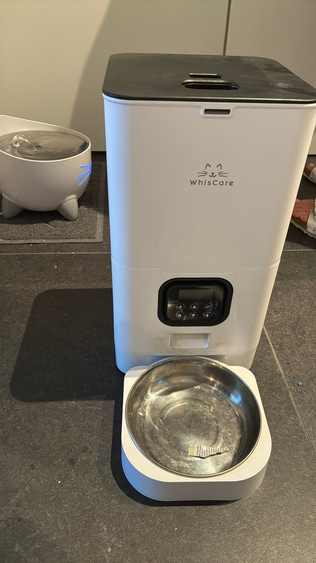 Katten voeder dispender, Ophalen, Zo goed als nieuw