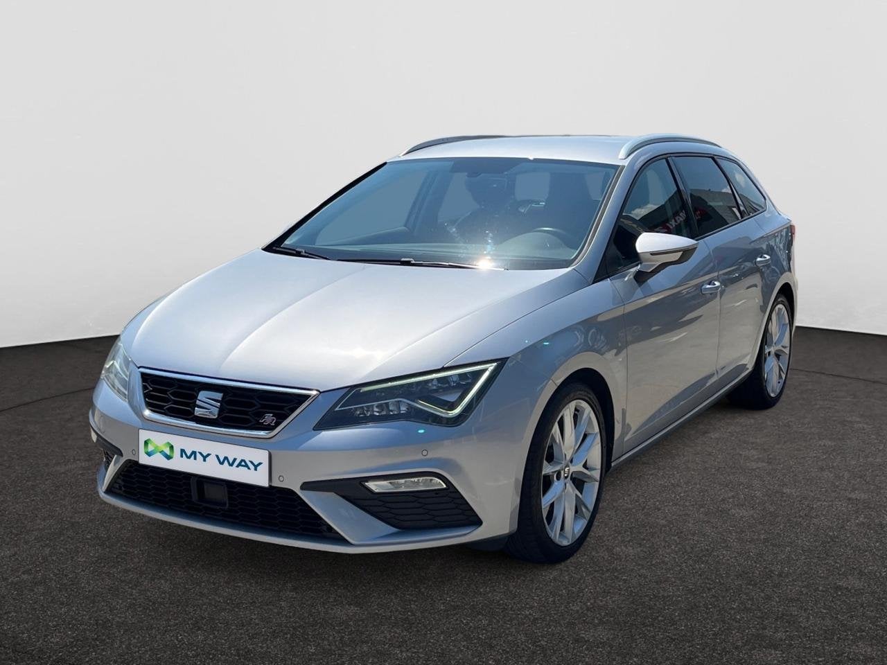 Seat Leon ST FR*AUTOMAAT*150PK*CARPLAY*GPS*SENSOREN*TREKHAAK, Auto's, Automaat, Leon, Break, 133 g/km