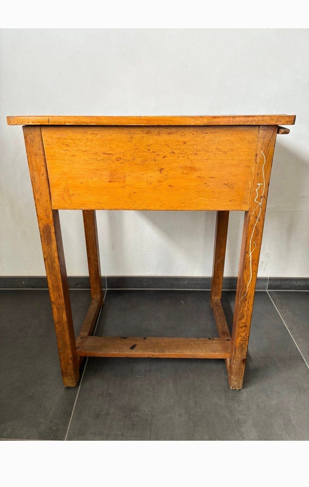 Bureau d'école à l'ancienne, Maison & Meubles, Bureau d'écolier, Vintage, Bois, Espace de rangement