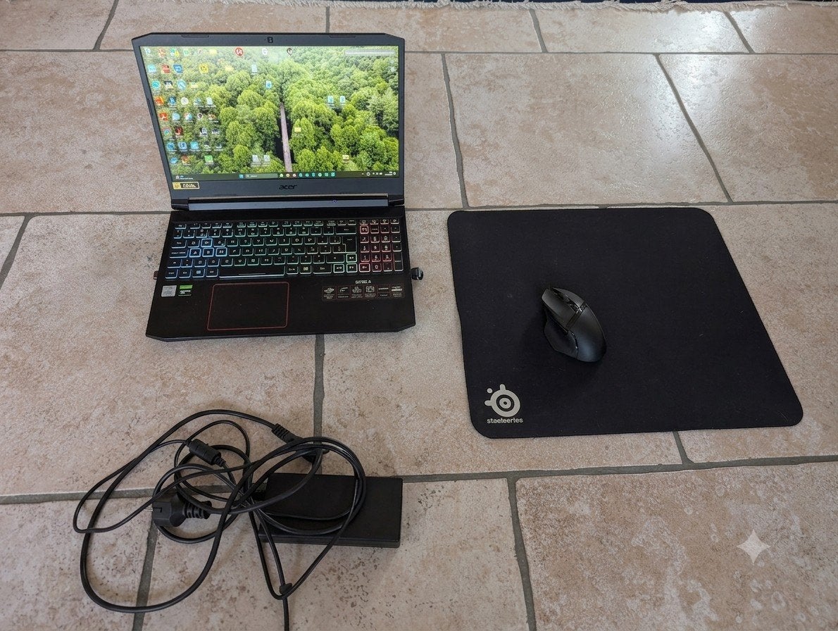 Acer nitro met Intel i7 10th gen , GTX 1660ti 6GB + accesoir, Computers en Software, Windows Laptops, Ophalen, Met videokaart
