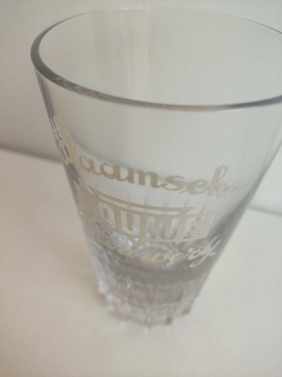 Verre à bière vintage - Brasserie Vlaamsch Lauwe (Rare), Enlèvement, Comme neuf, Verre ou Verres, Autres marques