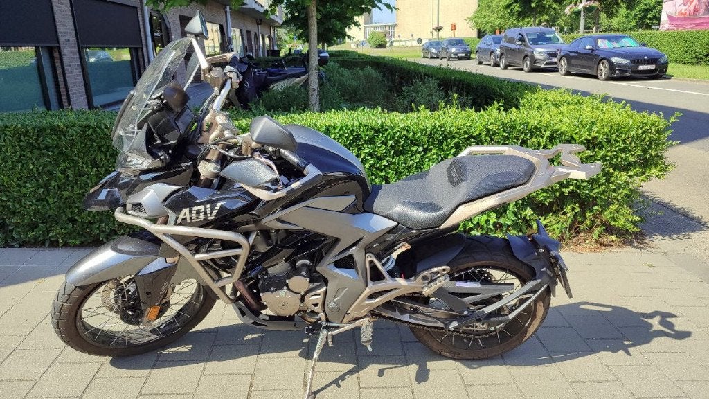 Prachtige Zontes 310T  (ZT310-T) Adventure 2020 Zwart, Motoren, LED Verlichting, Zontes, Particulier, Toermotor