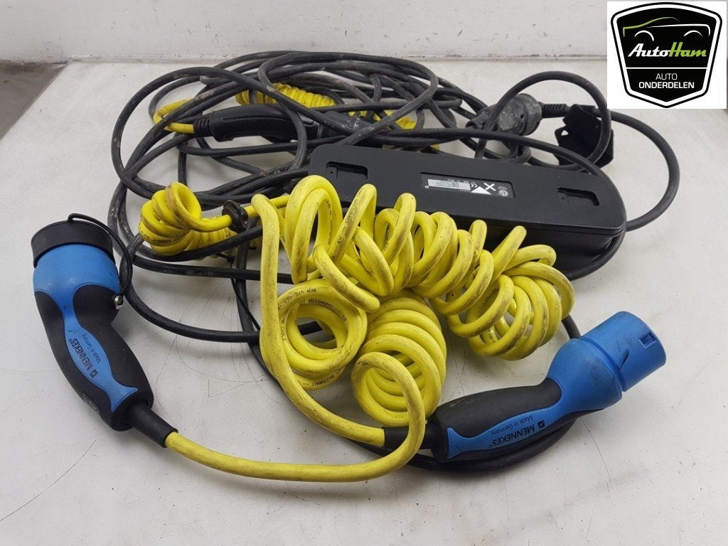 LAADKABEL C (W205) (|A0005834200|A0005832198|), Auto-onderdelen, Gebruikt, Mercedes-Benz, Dialog.mb@mercedes-benz.com, Mercedes-Benz AG