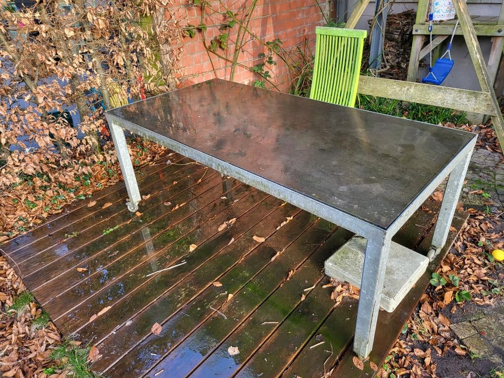 Metalen terrastafel met natuurstenen blad 90x180 op wielen, Tuin en Terras, Ophalen, Gebruikt, Rechthoekig, Metaal