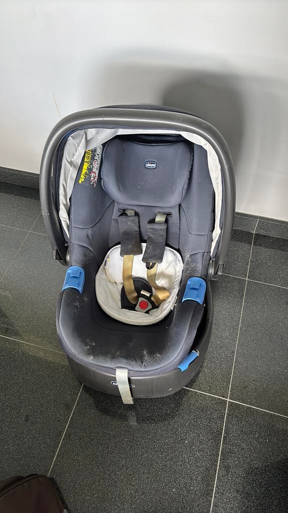 Chicco maxi cosy, Ophalen, Zo goed als nieuw, Chicco