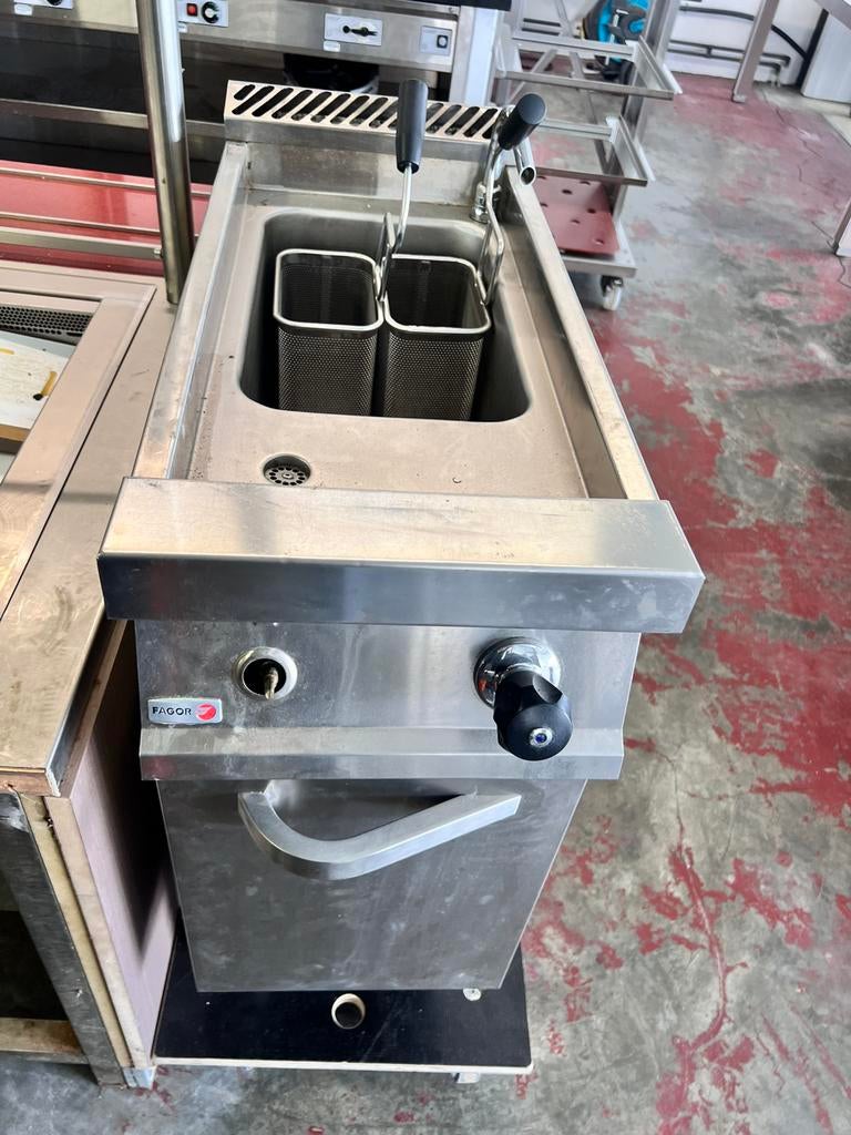 Pasta koker fagor horeca, Ophalen