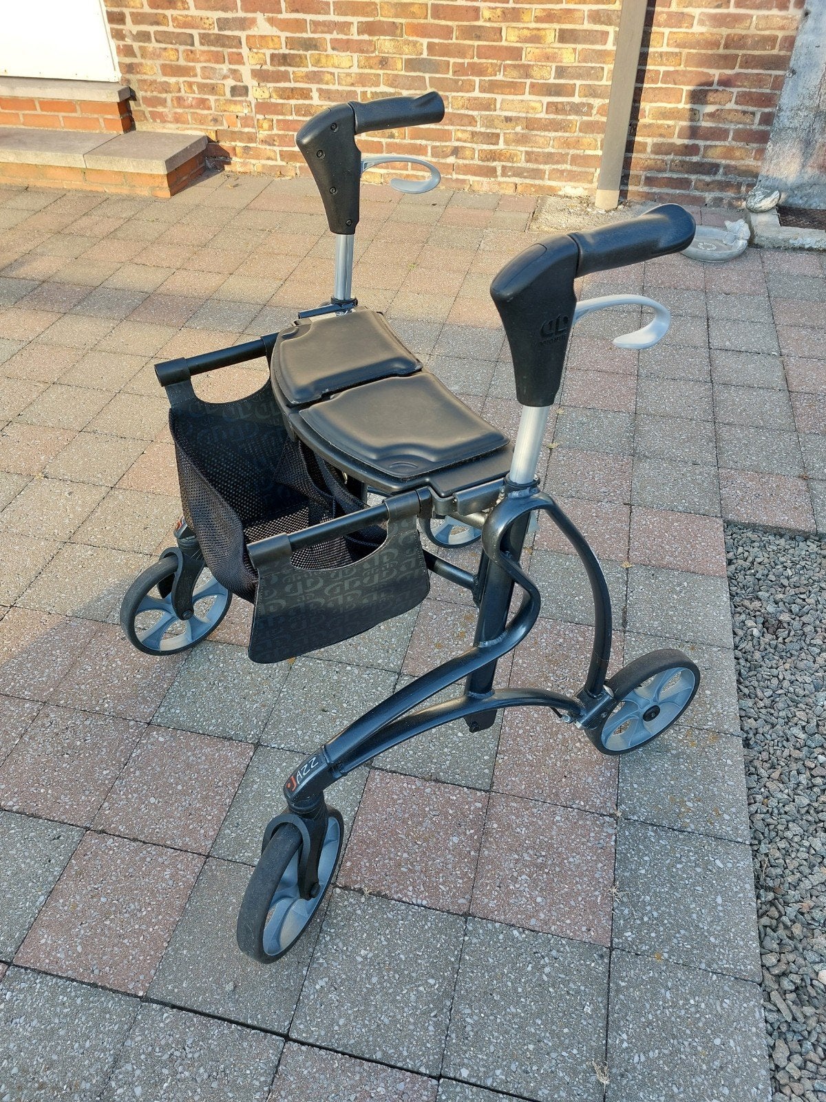 Rollator, Ophalen