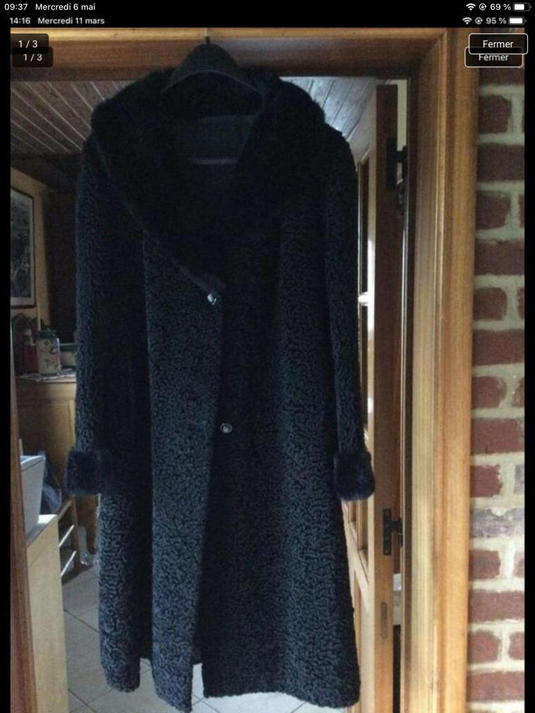 MANTEAU ASTRAKAN, Comme neuf