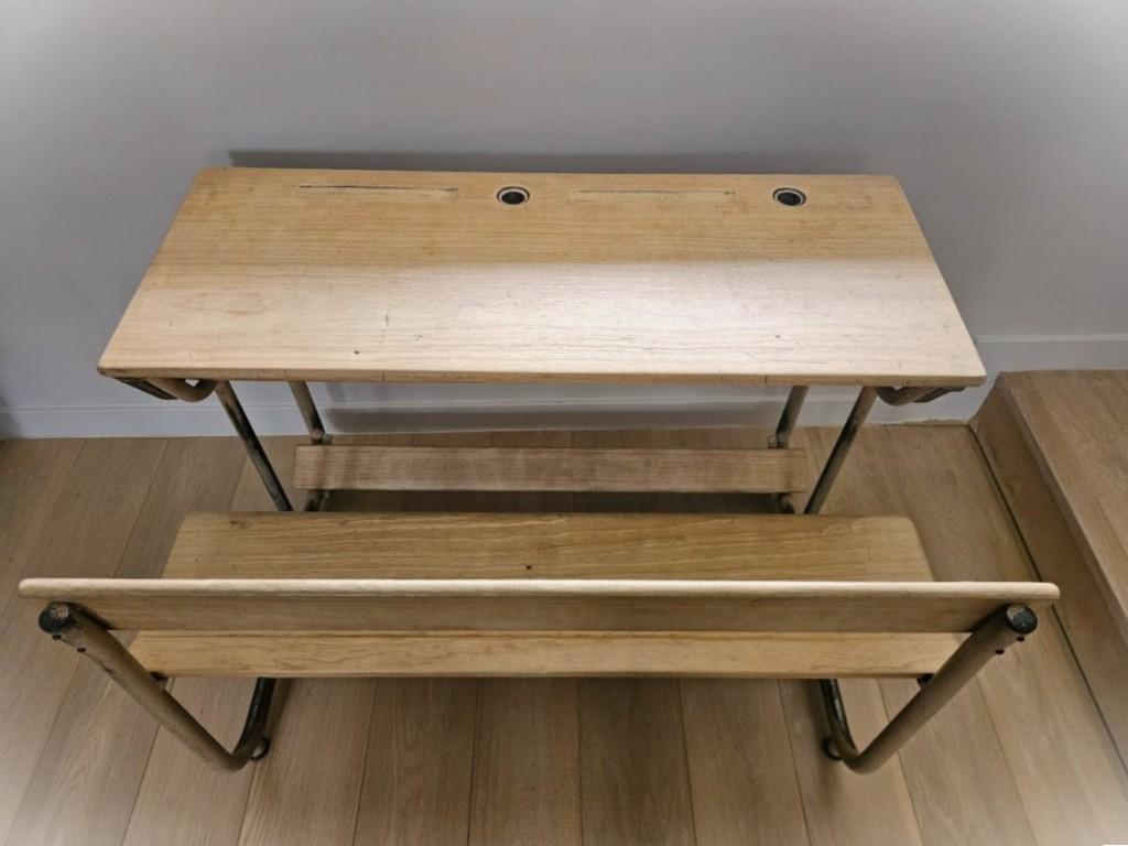 ancien banc d'école, Enlèvement, Utilisé