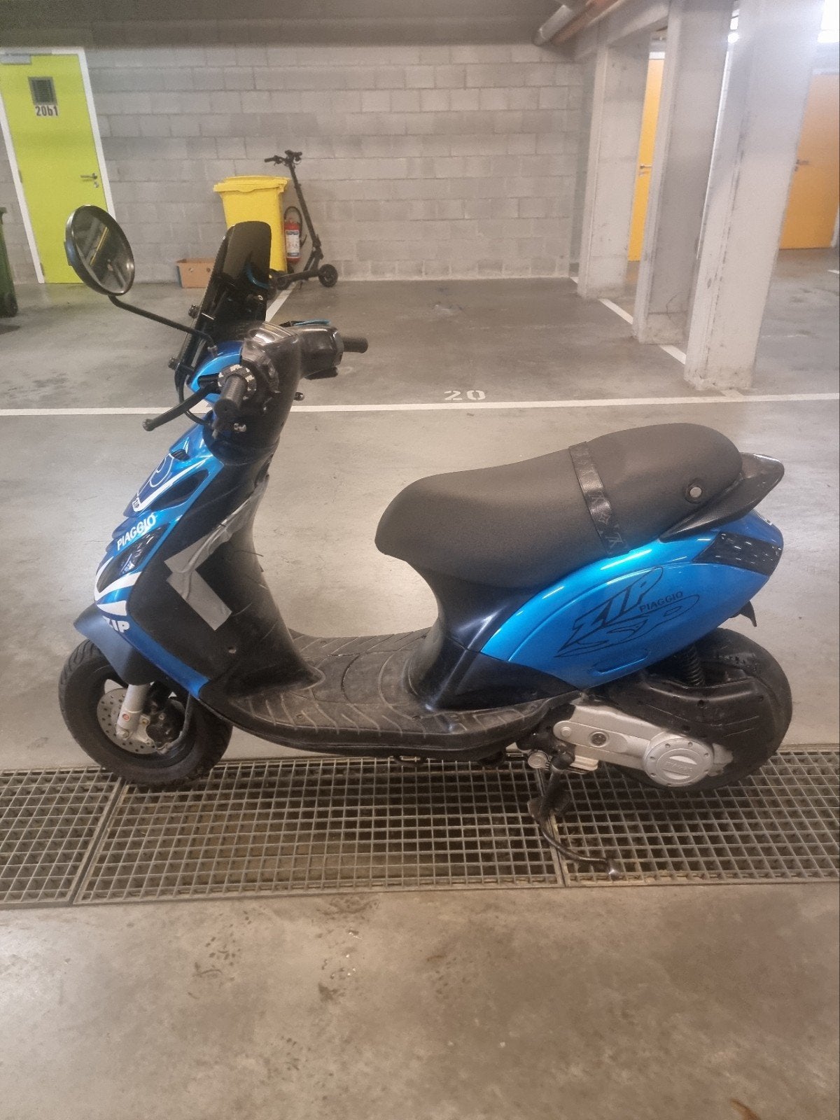 piaggio zip voor opmaak/onderdelen, Ophalen, Zip