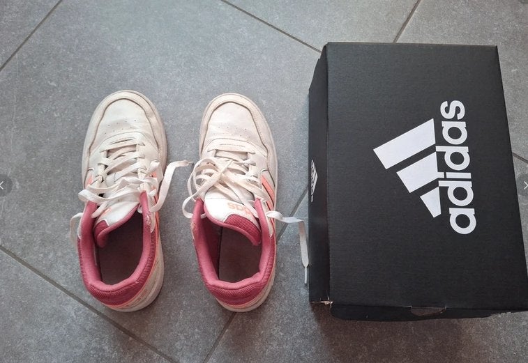 Schoenen Adidas maat 39, Adidas, Ophalen of Verzenden, Sneakers, Gedragen