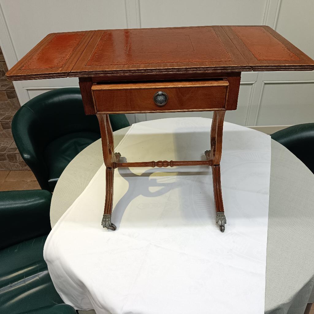 bijzettafel antiek Liertafel, Antiek en Kunst, Antiek | Meubels | Tafels, Ophalen