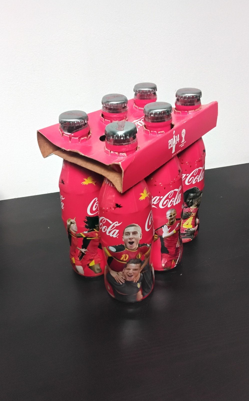 Pack de six bouteilles Coca-Cola Red Devils World Cup 2014, Collections, Verres & Petits Verres, Enlèvement