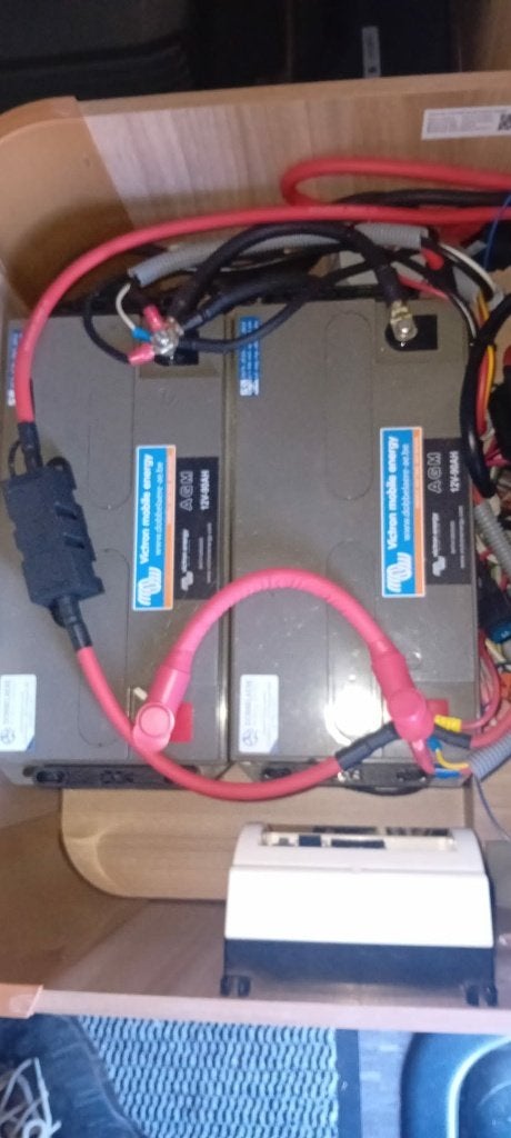 victron agm battery +lader, Auto-onderdelen, Accu's en Toebehoren, Gebruikt