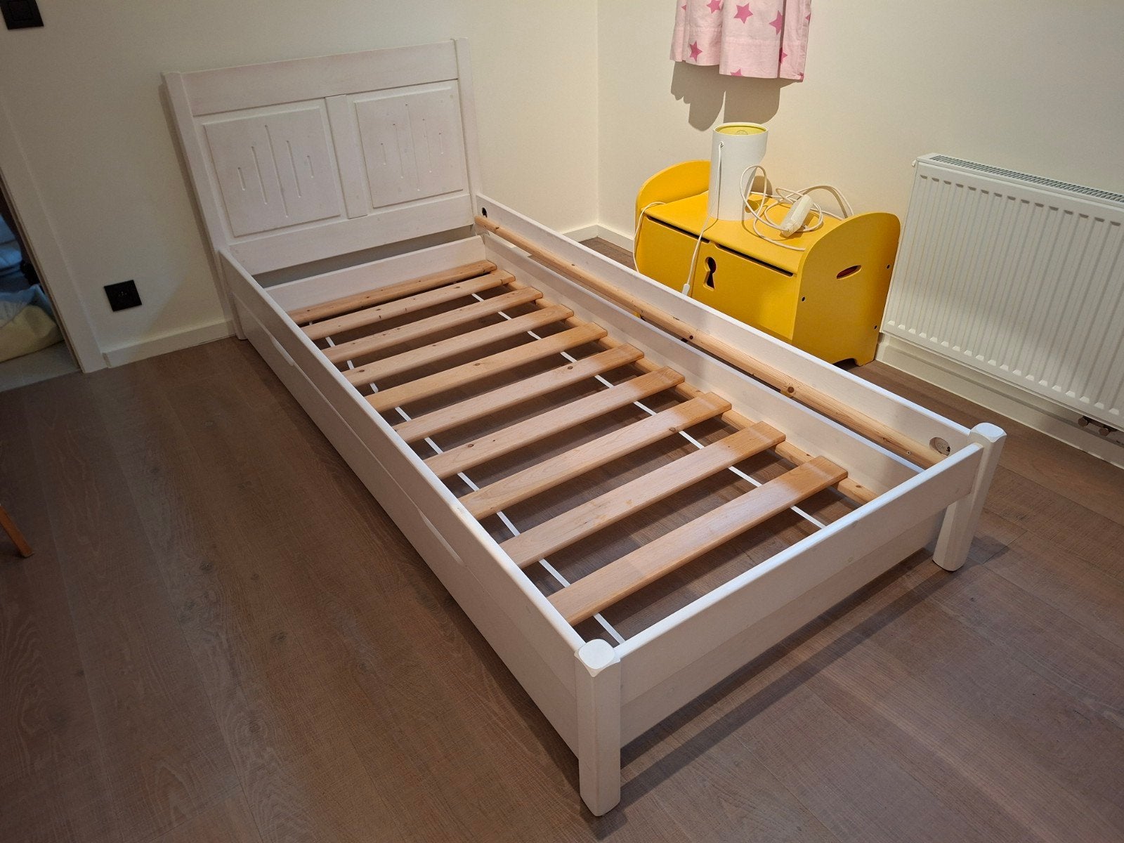 Eenpersoonsbed met uitschuifbaar onderbed, Ophalen, 90 cm, Eenpersoons, Zo goed als nieuw