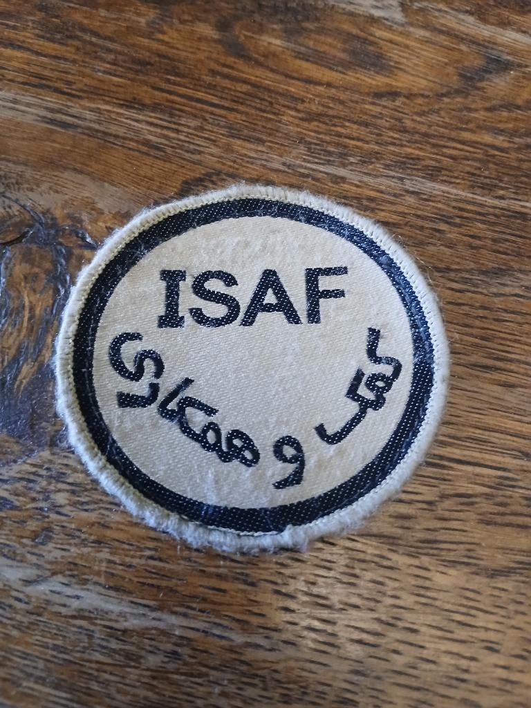 Parch ISAF, Envoi, Armée de terre, Emblème ou Badge