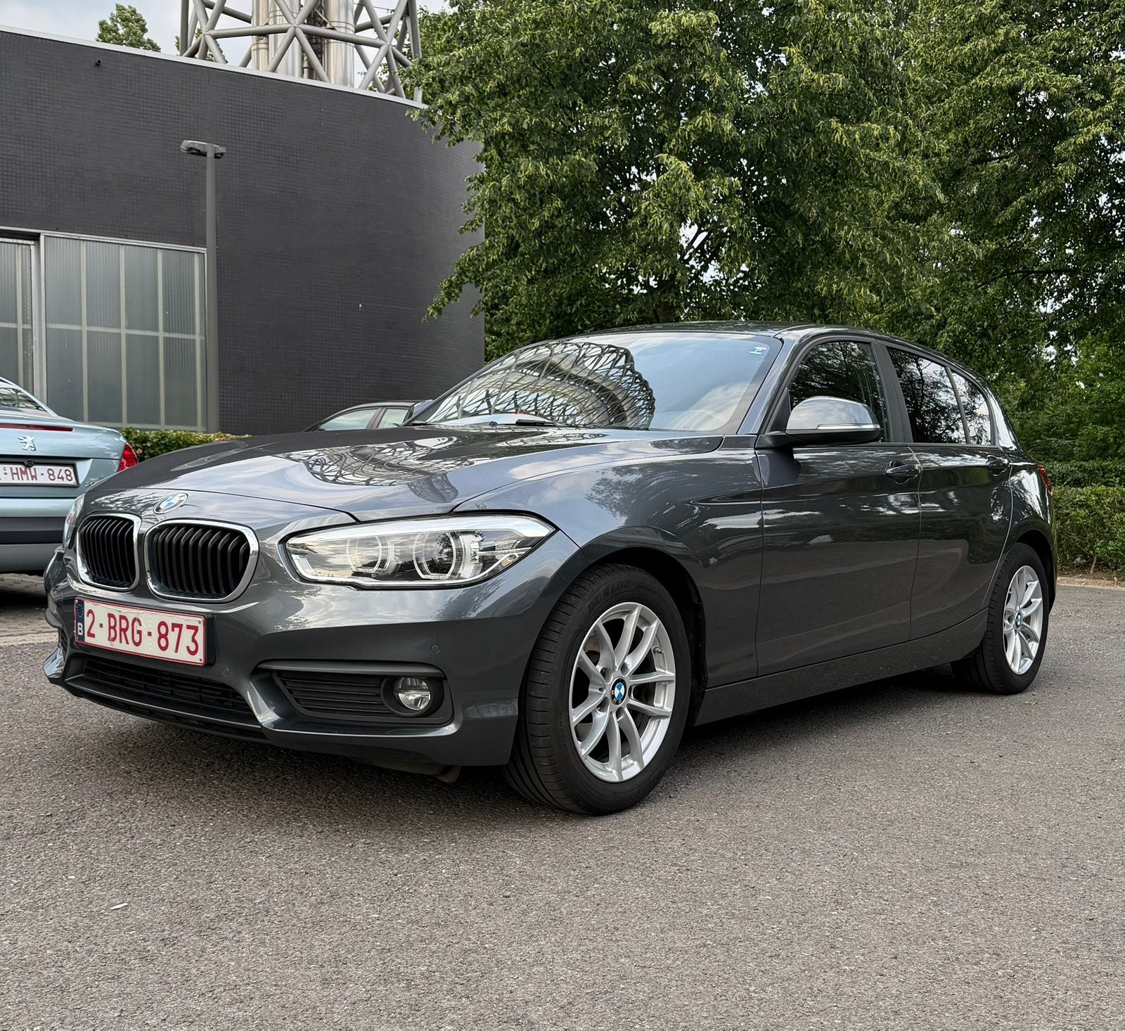 BMW 118iA 136pk Automaat | Leder | Xenon | Navi | 115000 km, Autos, BMW, Argent ou Gris, Achat, Euro 6, Noir