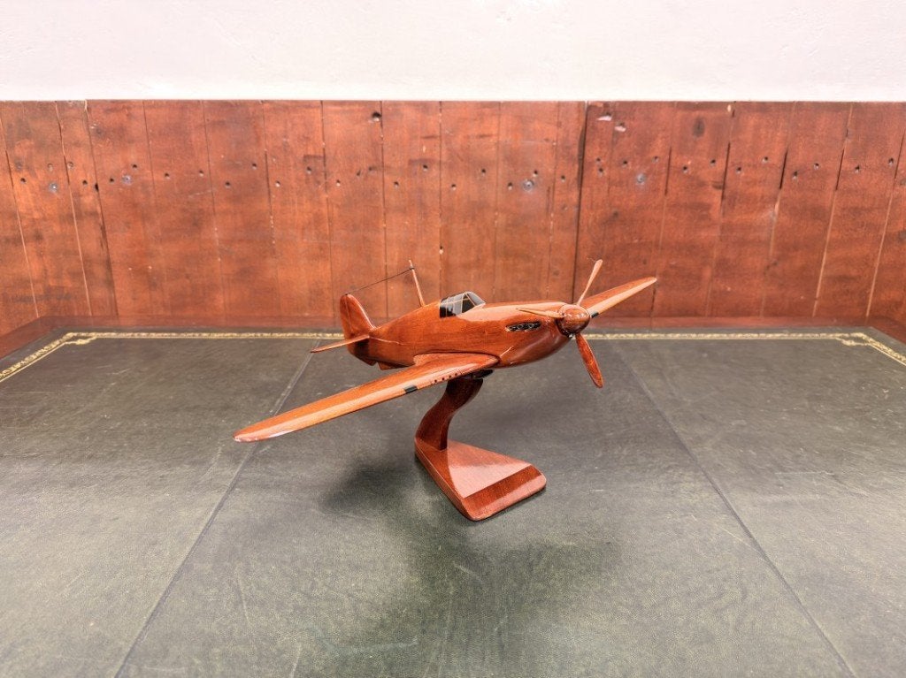 Engelse Mahoniehouten Hawker Hurricane Modelvliegtuig, Antiek en Kunst, Ophalen of Verzenden