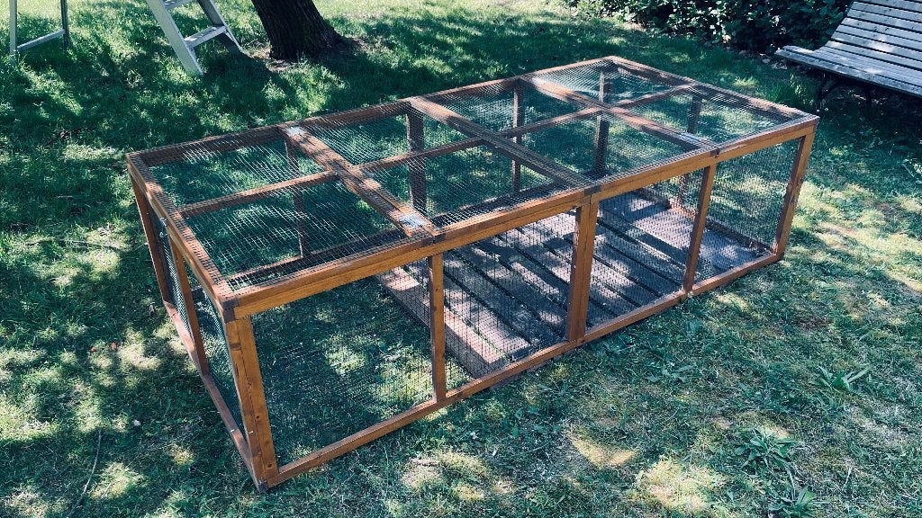 Konijnenhok met 2 deuren 204x100x58 cm - lichtbruin, Dieren en Toebehoren, Knaagdieren en Konijnen | Hokken en Kooien, Zo goed als nieuw