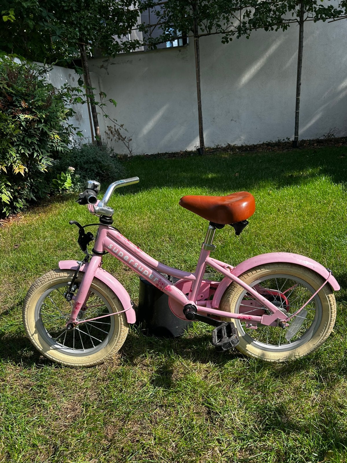 Kinderfiets 14 inch, Fietsen en Brommers, Ophalen, Terugtraprem, Zijwieltjes, Gebruikt