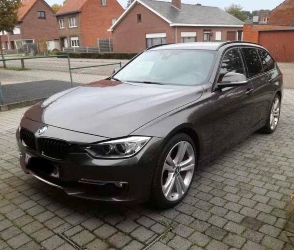 BMW 330d Luxury Automaat – 2013 – nette staat, Auto's, Automaat, Euro 5, Achterwielaandrijving, Zwart