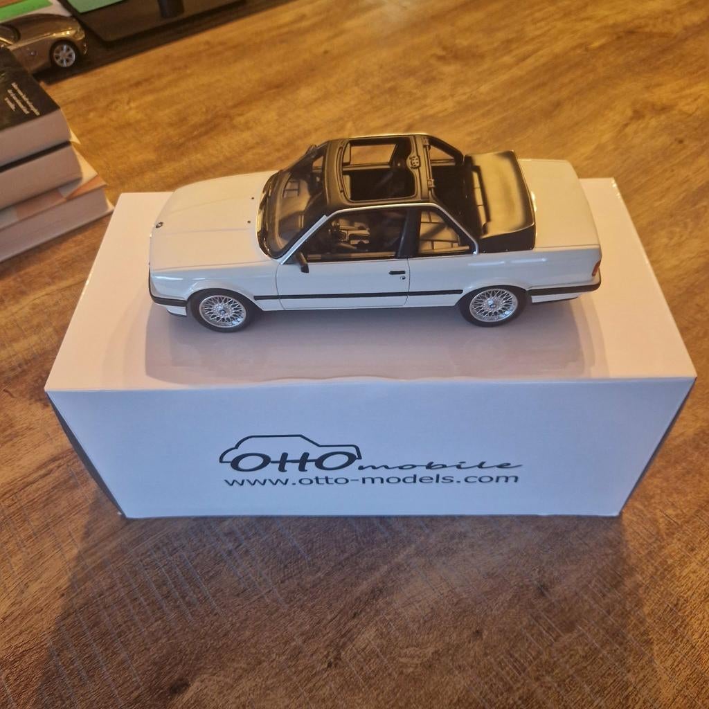 1/18 BMW 325i E30 Baur - OttoMobile, Hobby en Vrije tijd, Ophalen of Verzenden, Zo goed als nieuw, OttOMobile