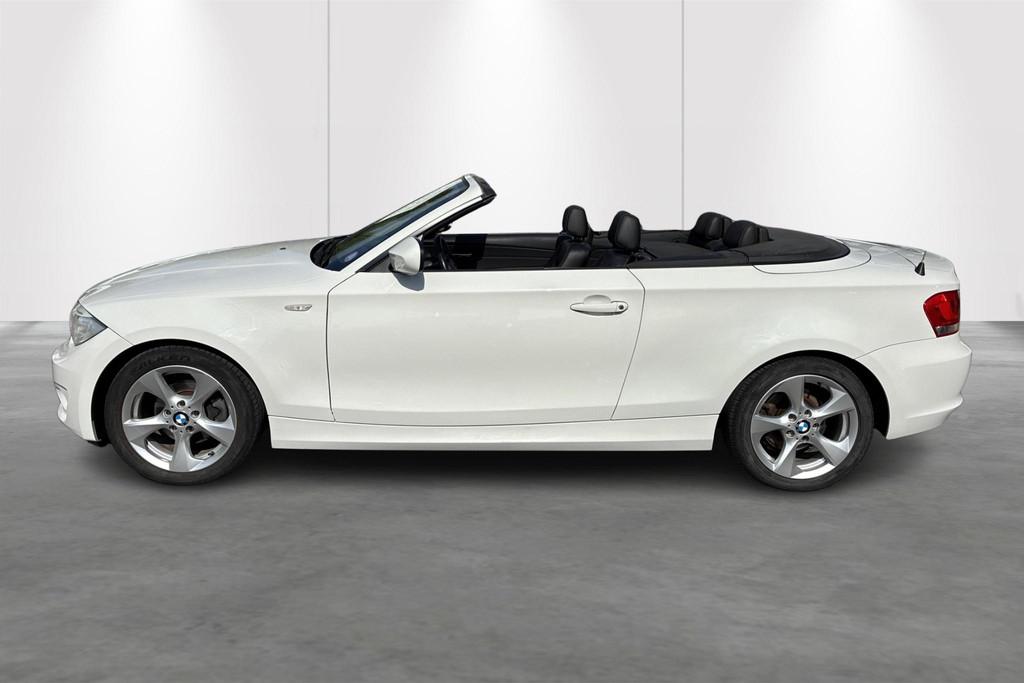 BMW 1-serie Cabrio 118i (105 kW) 1ste eigenaar met onderhoud, Gebruikt, Zwart, 4 cilinders, Cabriolet