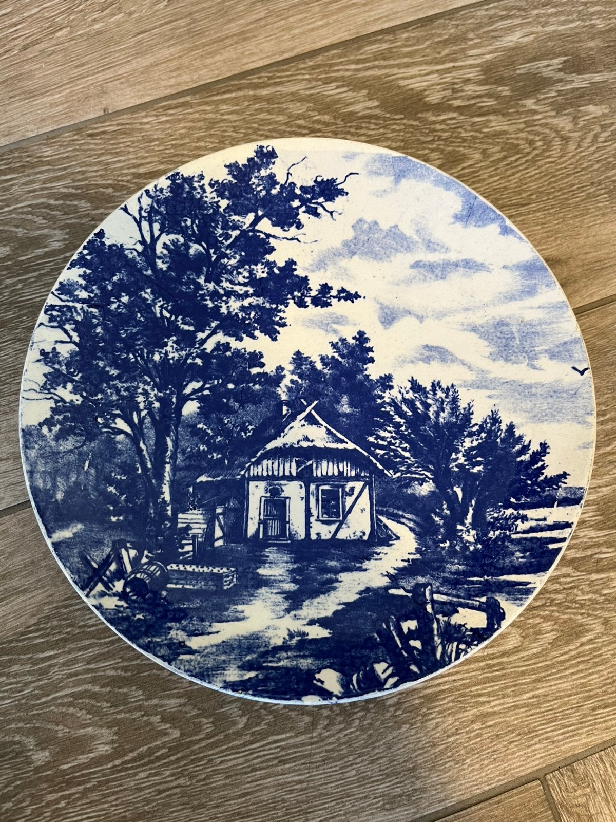Blauw-wit wandbord met huisje en landschap - Villeroy & Boch, Antiek en Kunst, Ophalen of Verzenden