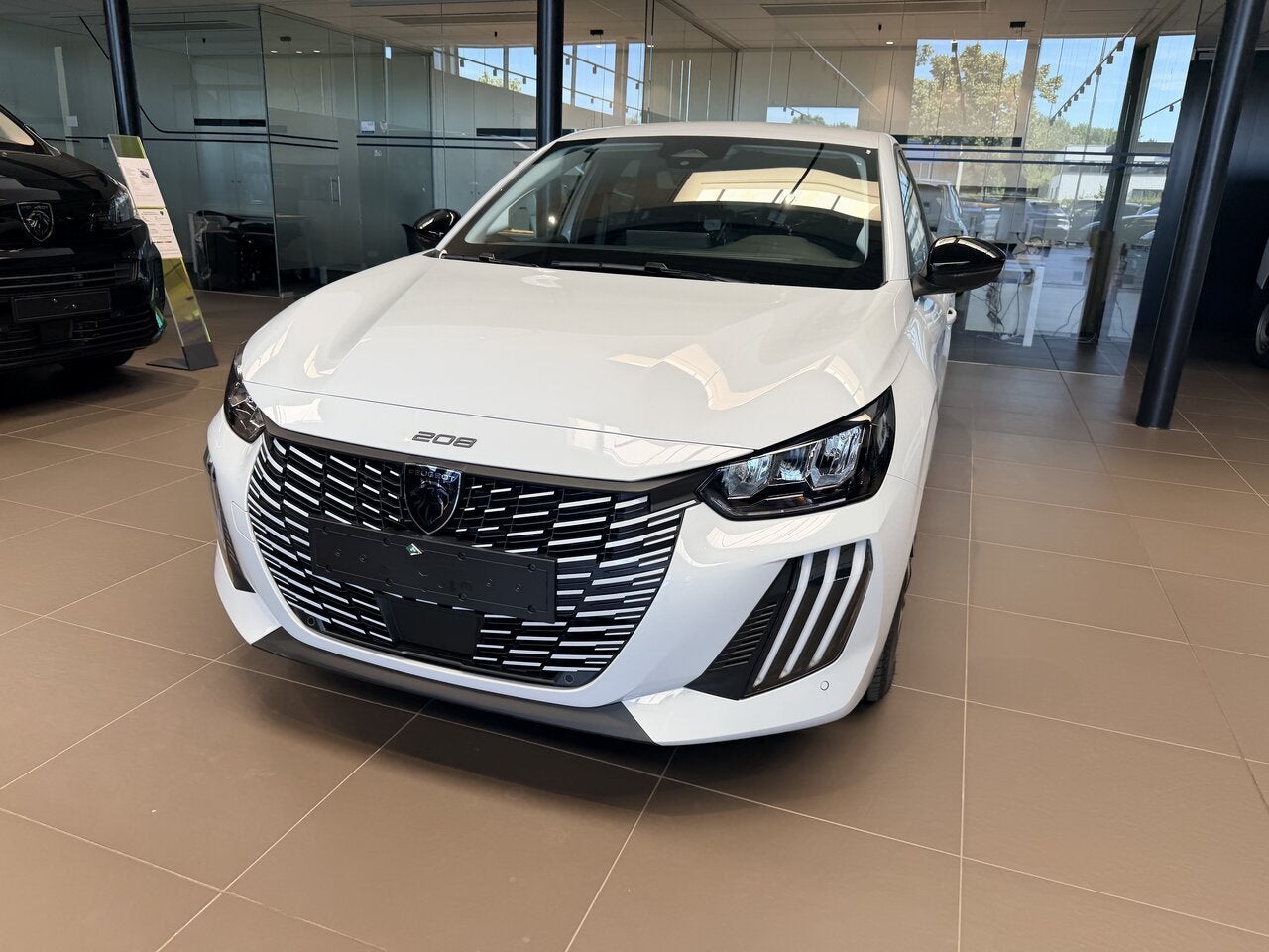 Peugeot 208 Business Benzine *0KM* Camera, Carplay, Navigat, 0 kg, 1199 cc, 0 kg, Bedrijf