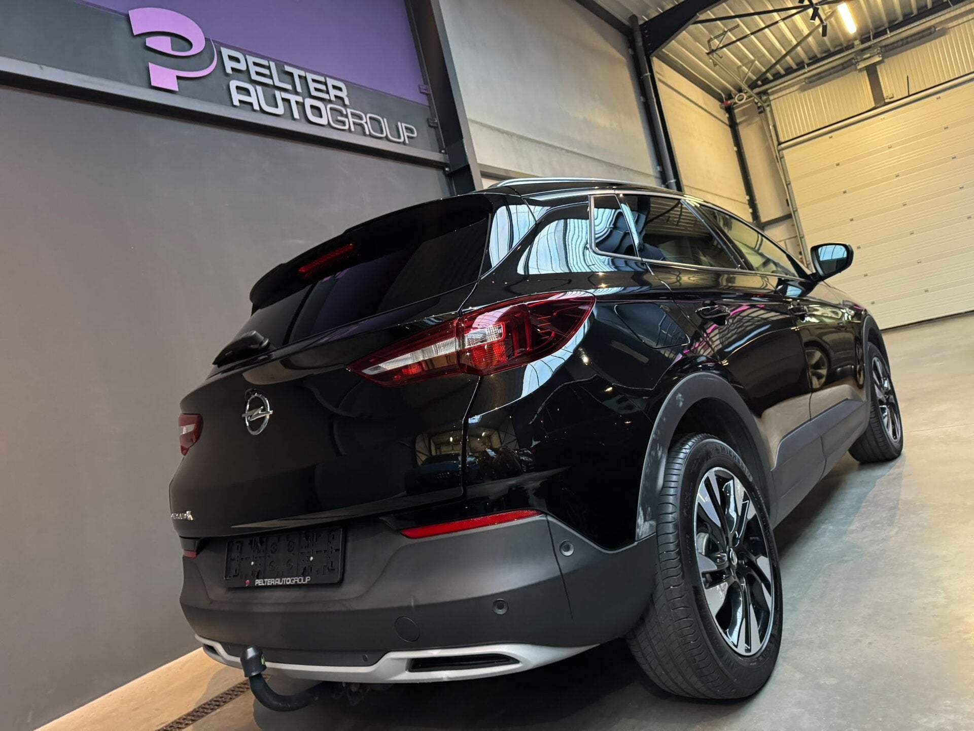 Opel Grandland X 1.2 Turbo Automaat GPS Carplay Trekhaak, Auto's, 1199 cc, https://public.car-pass.be/vhr/4d30bd32-e4c3-4c4d-850d-2a5832008c53