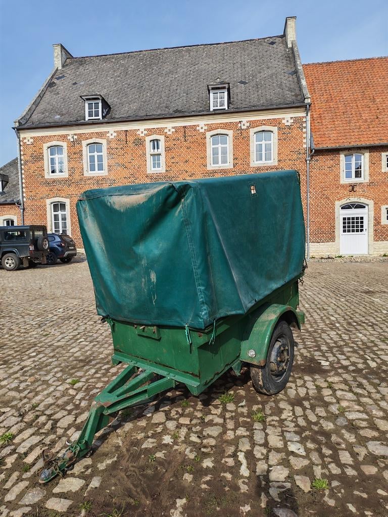 Remorque / aanhangwagen voor dieren, Ophalen