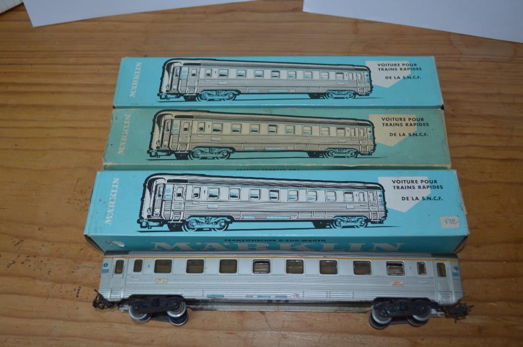 Märklin 4050/4076 : set de 4 voitures françaises, Analogique, Enlèvement ou Envoi, Courant alternatif, Wagon