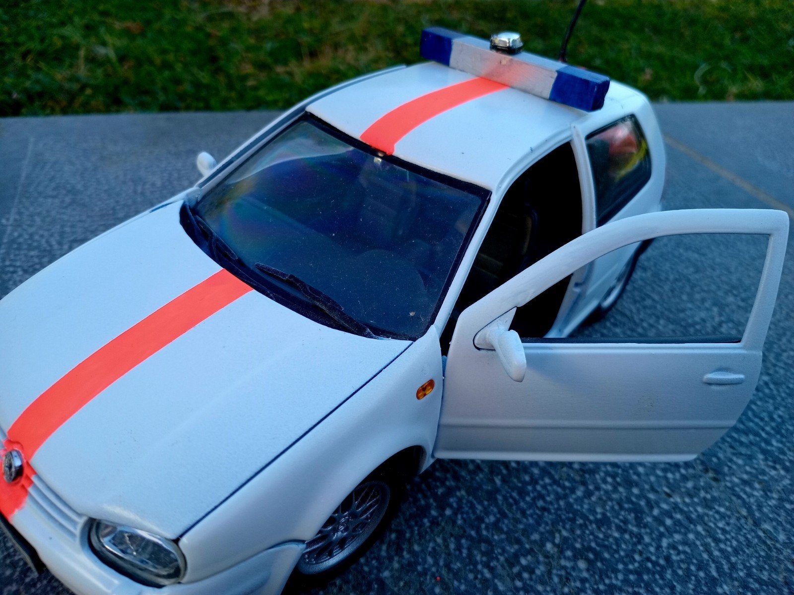 gendarmerie belge à 1/18, Hobby & Loisirs créatifs, Voitures miniatures | 1:24, Enlèvement