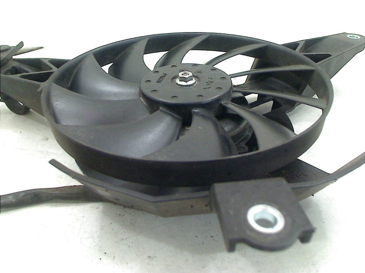 VENTILATOR Yamaha MT 07 2021-2024 (MT07 MT-07 FZ-07 RM341), Yamaha Motor Europe N.V., Gebruikt, Customersupport@yamaha-motor.co.uk
