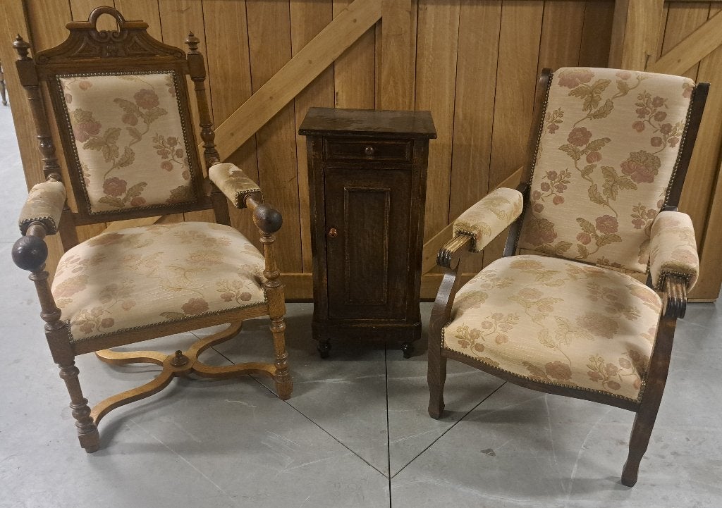 Antieke stoel, relax en kastje., Ophalen