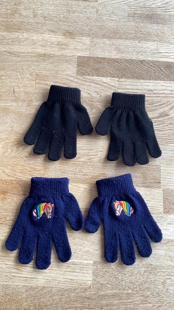 GRATUIT: 2 paires de gants d'équitation pour enfants (6 ans), Enlèvement, Utilisé, Garçon ou Fille, Gants