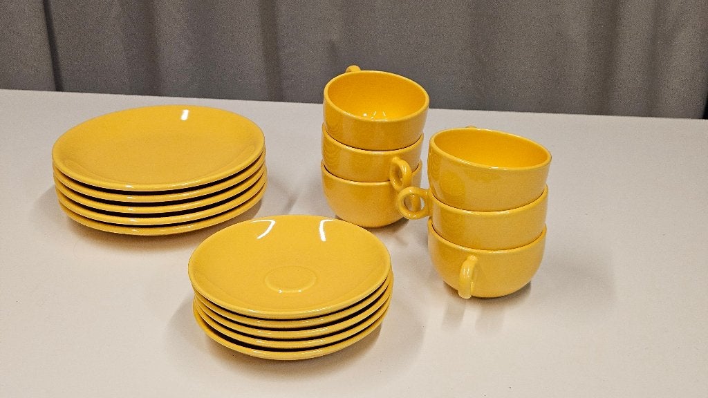 jolie vaisselle, Maison & Meubles, Enlèvement, Comme neuf, Jaune