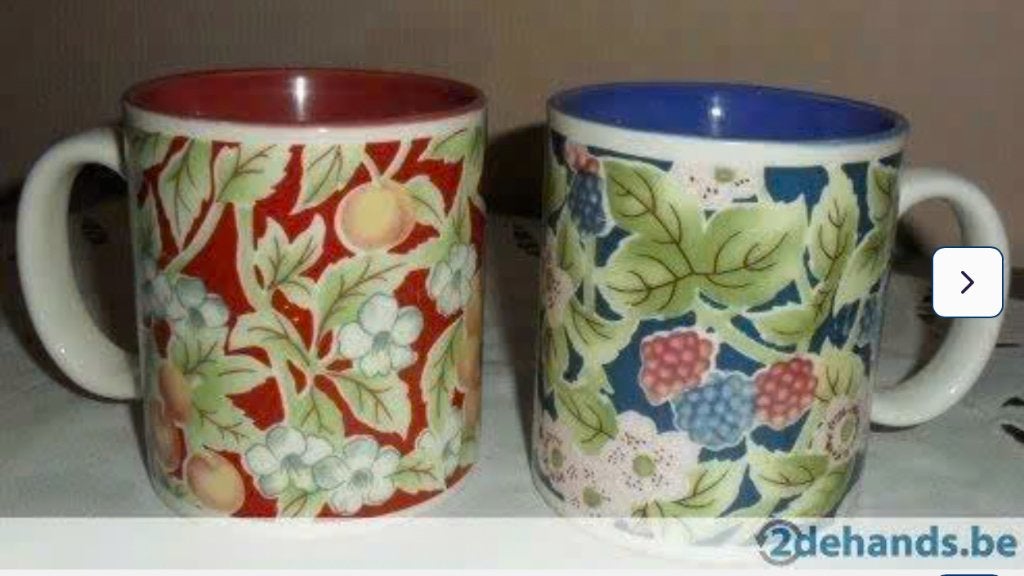 Deux tasses et sacs à motifs floraux, Maison & Meubles, Enlèvement ou Envoi