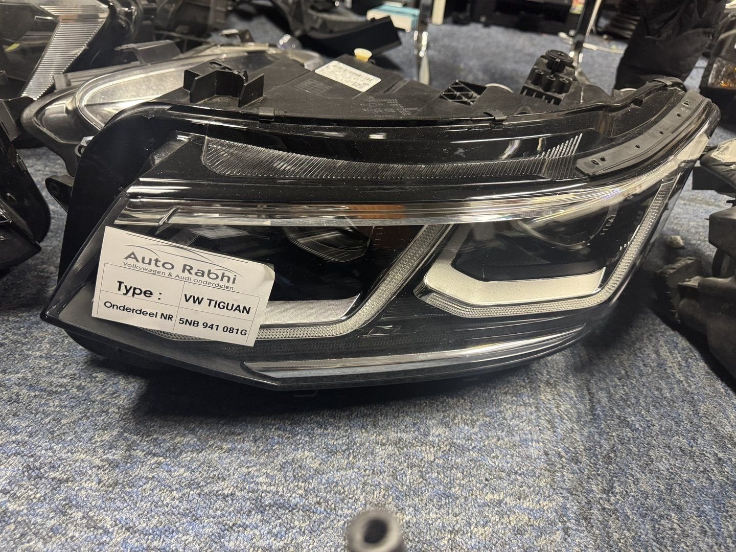Vw Tiguan 5NA Facelift koplamp links IQ Light 5NB941081G, Gebruikt, -, -, Ophalen of Verzenden