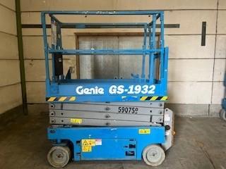 Genie GS-1932 Schaarlift, Ophalen