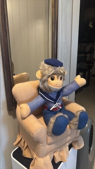 chaise de poupée avec singe, Enlèvement ou Envoi, Utilisé