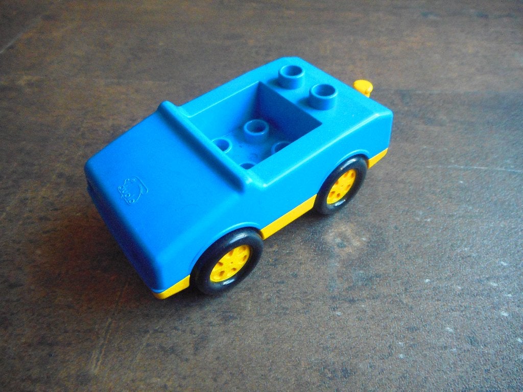 Lego Duplo Car with 1x2 Studs (zie foto's) 4, Ophalen of Verzenden, Gebruikt, Losse stenen, Duplo