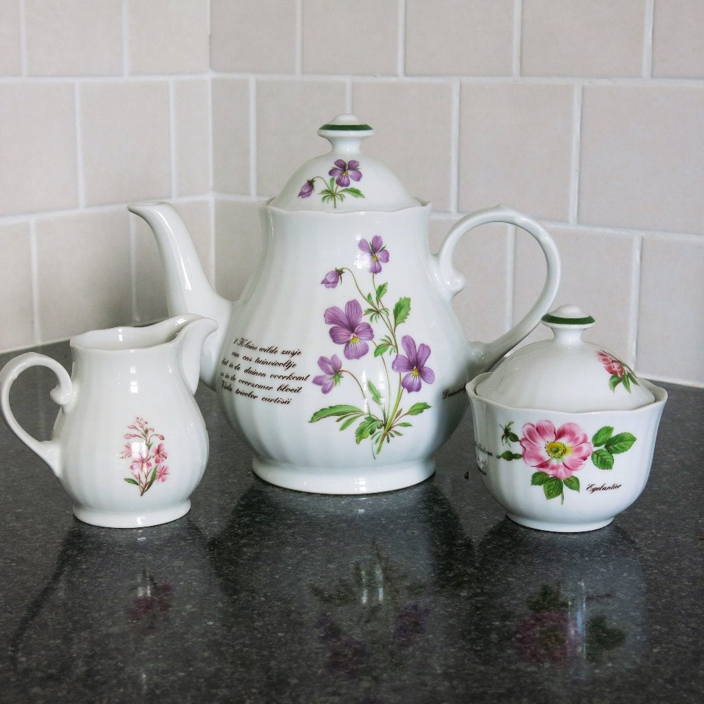 Libelle servies: Wilde Planten, Ophalen of Verzenden