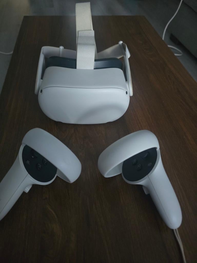 Meta Qoust 2 perfecte staat vr console, Games en Spelcomputers, Virtual Reality, Ophalen