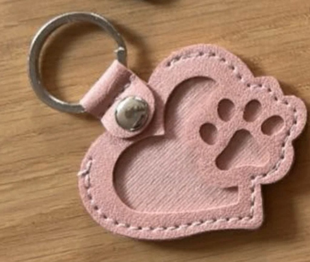 Porte clé pour poils d’animaux en leur mémoire coeur rose, Verzamelen, Sleutelhangers, Verzenden, Nieuw, Dier of Natuur