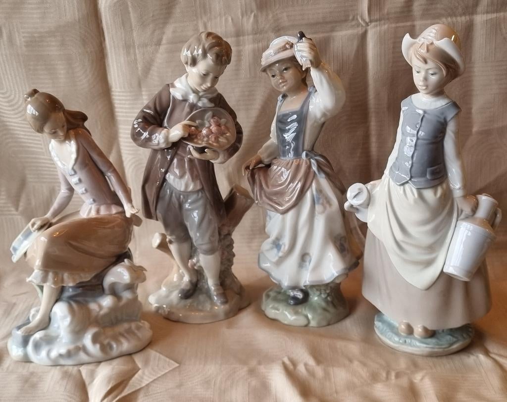 Porseleinen LLADRO Beelden * PUNTGAAF * 4757 4758 4918 4939, Antiquités & Art, Antiquités | Porcelaine, Enlèvement
